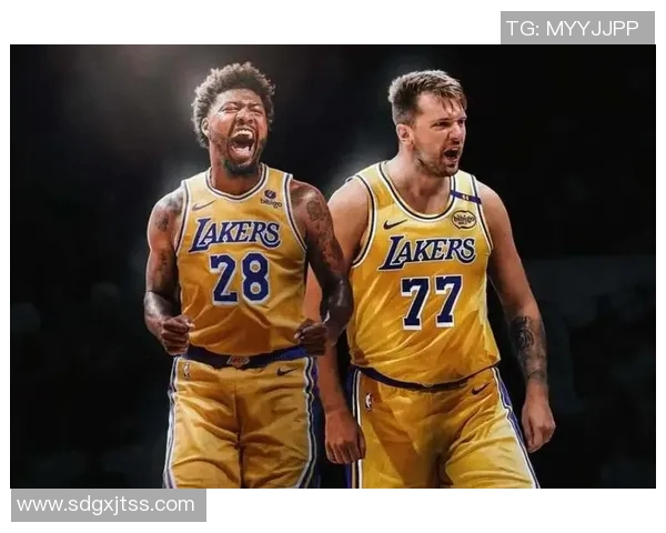 斯玛特回忆东契奇招募时的反应以为经纪人是在开玩笑 斯玛特回忆东契奇招募时的反应以为经纪人是在开玩笑