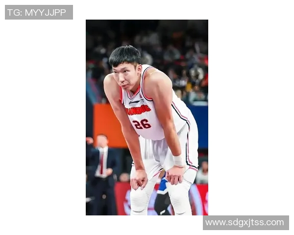 周琦分享NBA2K26澳门名人赛精彩瞬间展现篮球男孩的梦想与荣耀 周琦分享NBA2K26澳门名人赛精彩瞬间展现篮球男孩的梦想与荣耀