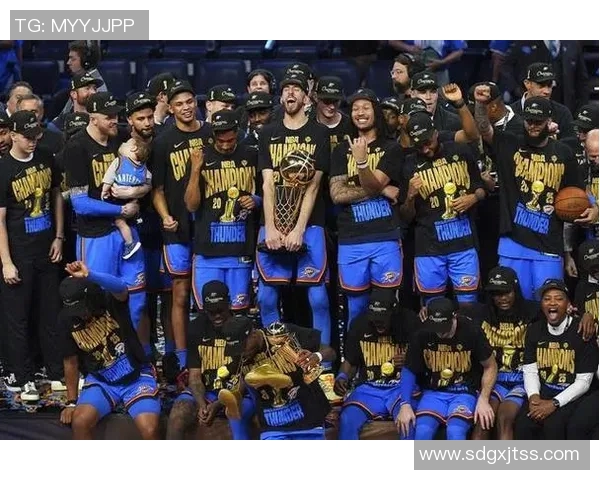 雷霆续约三少八亿新赛季目标冠军二三当家迎最后新秀红利 雷霆续约三少八亿新赛季目标冠军二三当家迎最后新秀红利