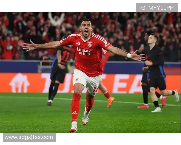 巴萨关注本菲卡19岁后卫奥利维拉德科与经纪人深入洽谈 巴萨关注本菲卡19岁后卫奥利维拉德科与经纪人深入洽谈