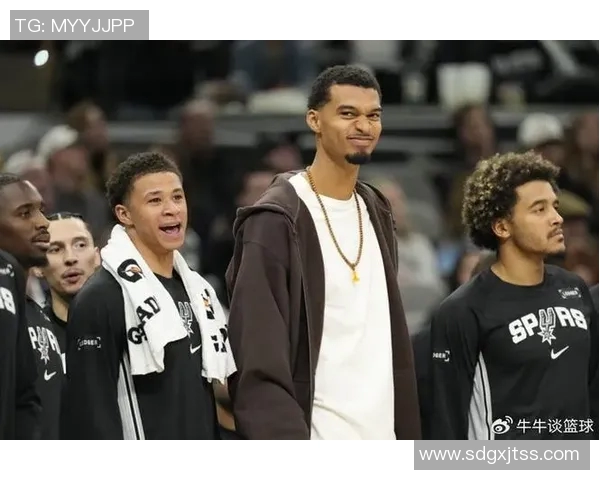 贝弗利称文班实力可媲美联盟前六健康状态下马刺有望赢得47到48场比赛