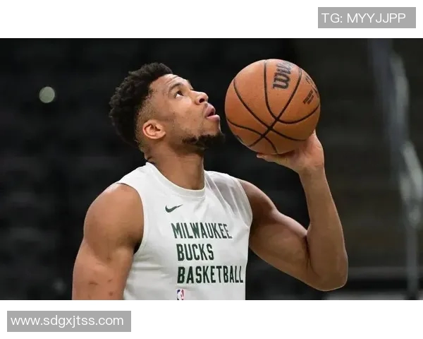 雄鹿对决热火字母哥伤情成疑连续缺席三场比赛能否复出引关注