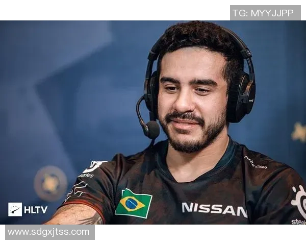 庄神赞马克西成长蜕变自信带领球队进攻大旗前行