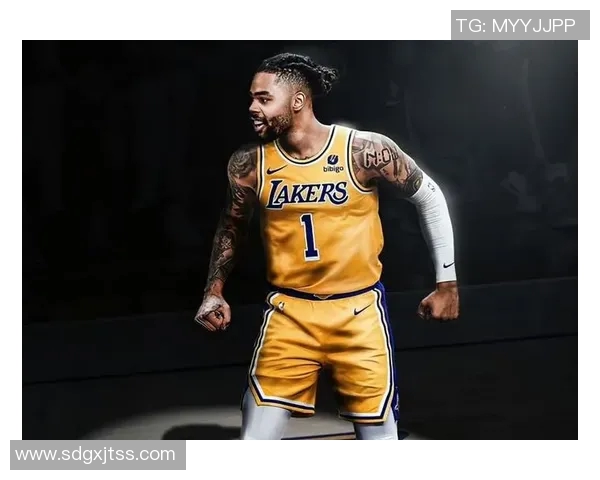 浓眉称赞拉塞尔专注职业精神改变比赛走势展现真正球员风范