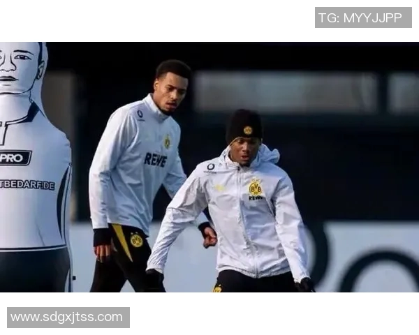 德甲争夺战升级拜仁多特争抢17岁中场新星德卡特