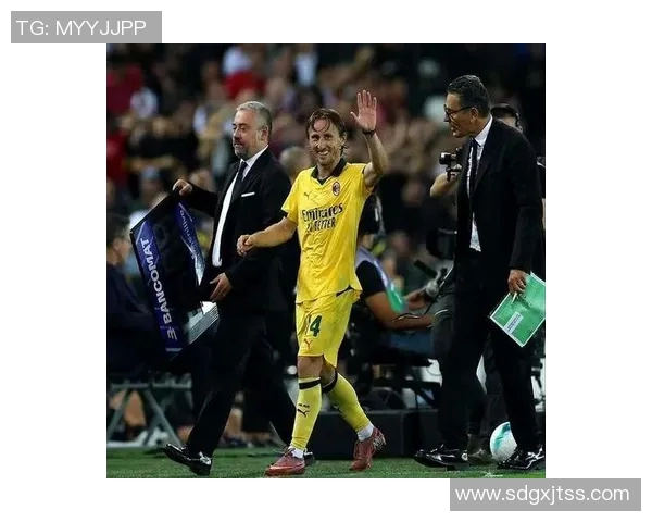 安布谈德布劳内表现与莫德里奇对比的误区与真实情况 安布谈德布劳内表现与莫德里奇对比的误区与真实情况