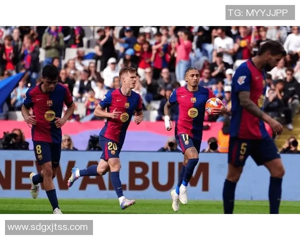 阿斯报道莱万缺席国王杯弗里克计划大幅度轮换阵容