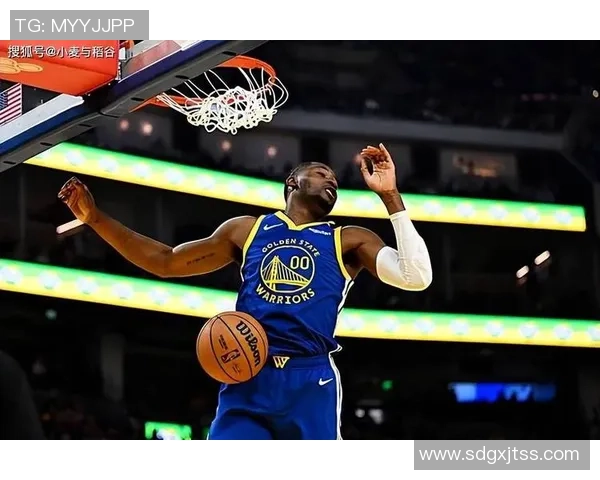 科尔称赞库明加成长显著关键时刻主动示意不该出手