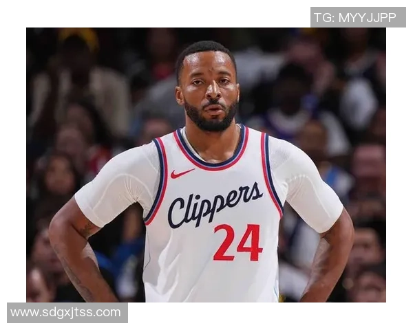 快船悔恨不已鲍威尔11场比赛8次得分领衔全队表现出色