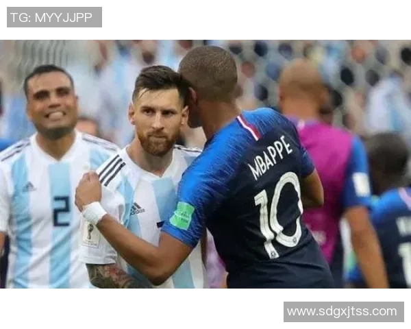 阿根廷队迈阿密集训梅西德保罗齐聚社媒晒报到照片