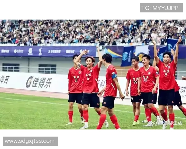 泰州足球辟谣雇佣军传闻与亚泰合作召集本地及输送球员 泰州足球辟谣雇佣军传闻与亚泰合作召集本地及输送球员