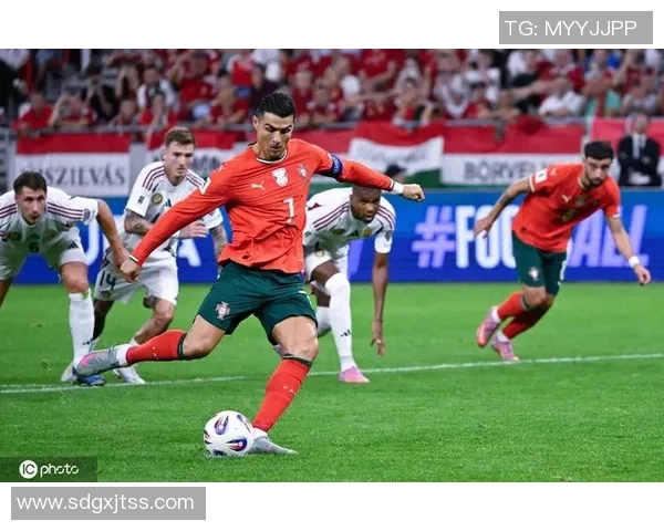 葡萄牙国家队10月集训名单公布C罗领衔众星菲利克斯B费入选坎塞洛缺席 葡萄牙国家队10月集训名单公布C罗领衔众星菲利克斯B费入选坎塞洛缺席