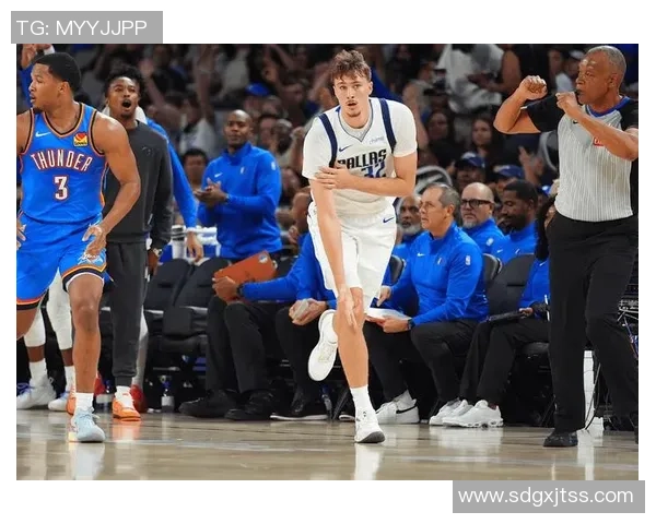 基德赞弗拉格持球组织能力出色赛场阅读比赛表现令人印象深刻