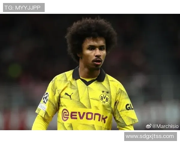 德天空报道多特蒙德积极推进阿德耶米续约经纪人门德斯与多队洽谈