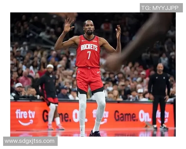 杜兰特谈马刺防守策略称意外包夹需传球精准避免失误