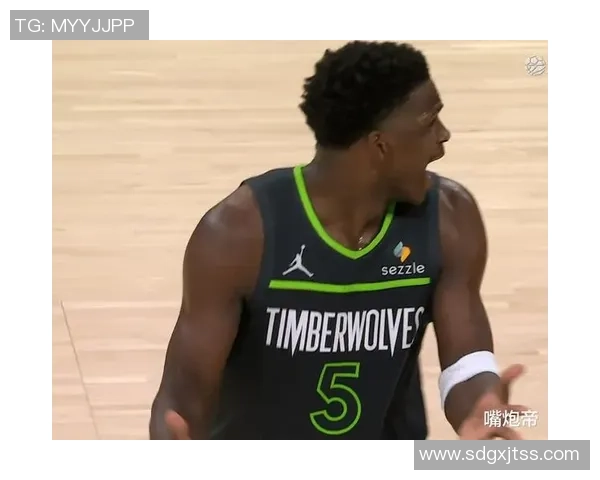 爱德华兹首节表现抢眼9投4中砍下12分并贡献前场板与防守数据 爱德华兹首节表现抢眼9投4中砍下12分并贡献前场板与防守数据