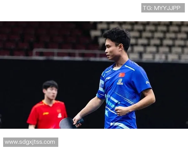 迪文分析球队进攻瓶颈强调快速决策与调动对方防守的重要性 迪文分析球队进攻瓶颈强调快速决策与调动对方防守的重要性